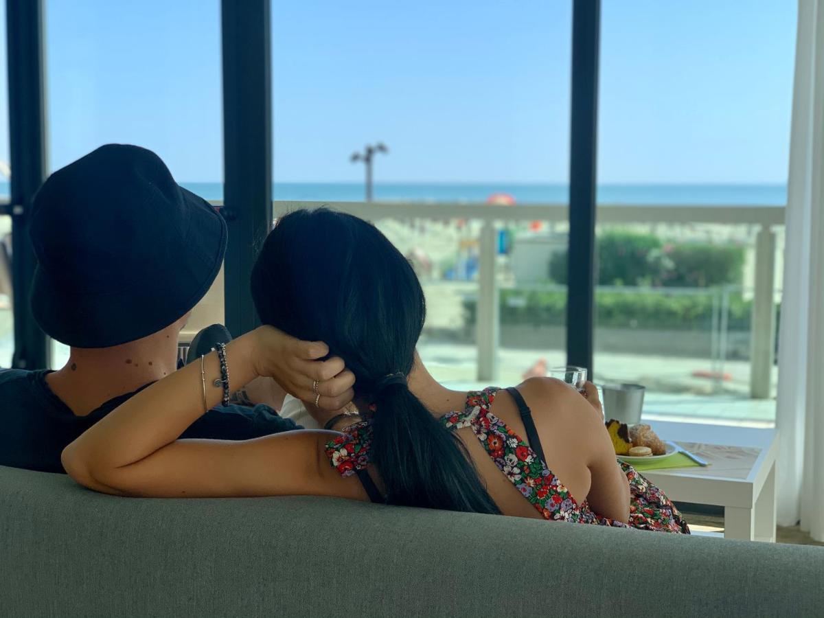 Hotel Tritone Rimini Dış mekan fotoğraf