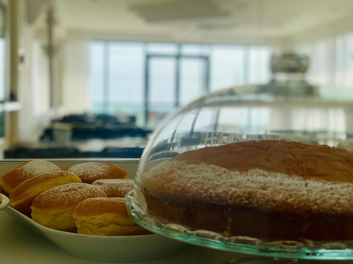 Hotel Tritone Rimini Dış mekan fotoğraf