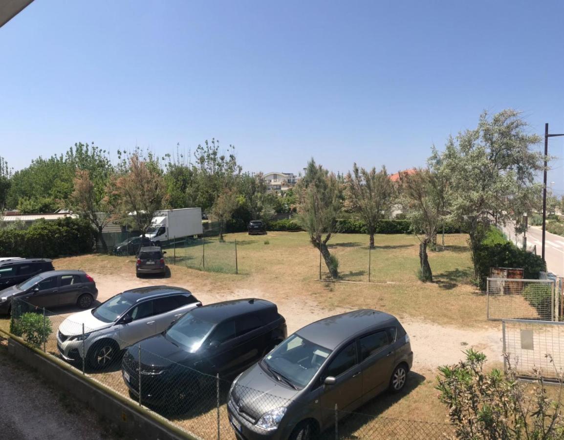 Hotel Tritone Rimini Dış mekan fotoğraf