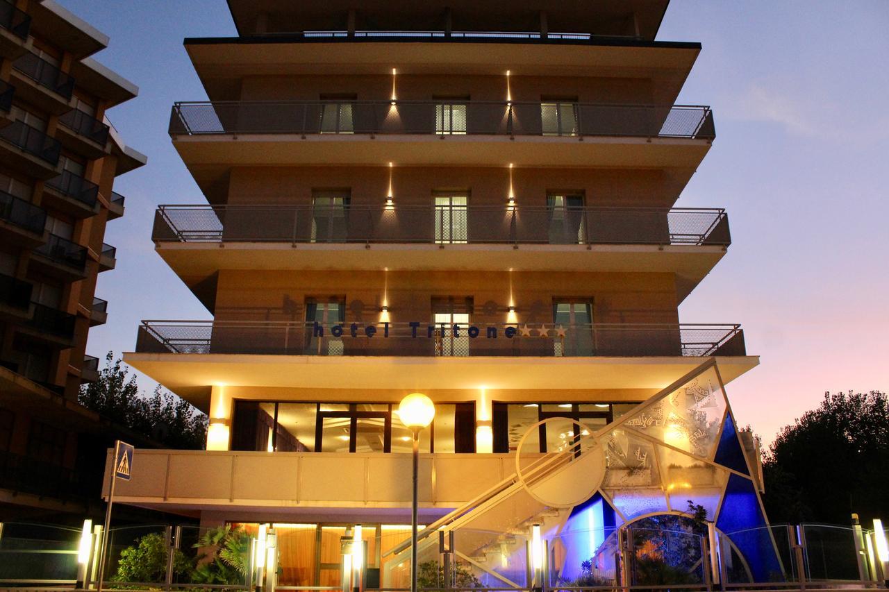 Hotel Tritone Rimini Dış mekan fotoğraf