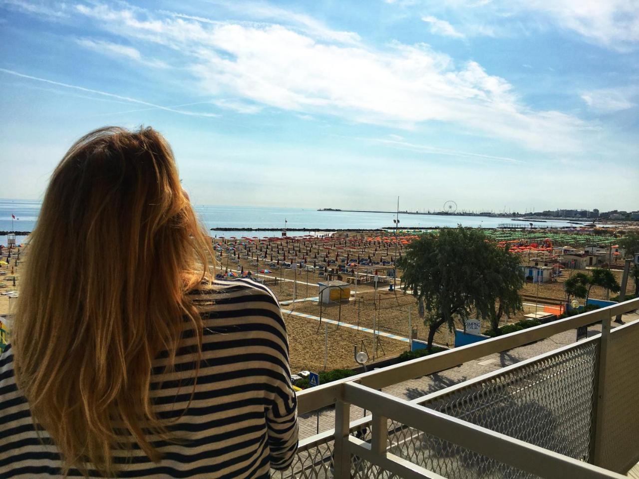 Hotel Tritone Rimini Dış mekan fotoğraf